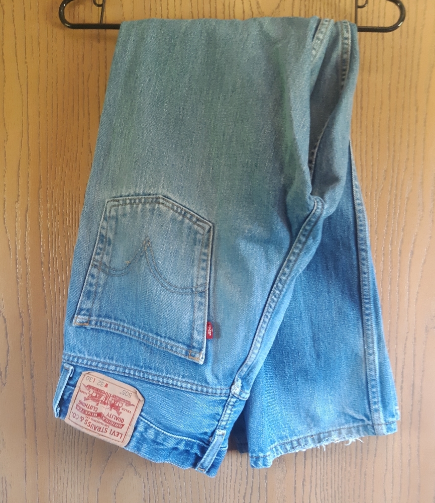 Classic Levi 505 Regular Fit Jeans